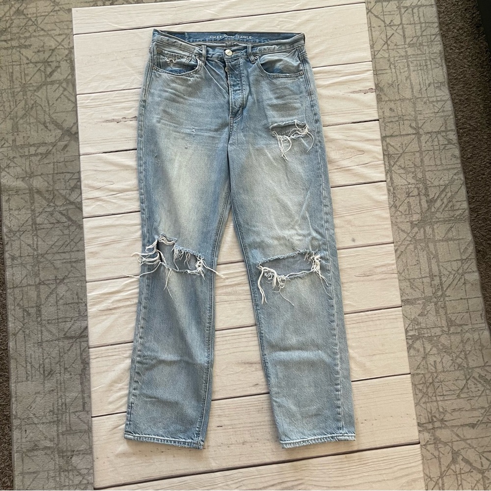 American Eagle Outfitters 90’s Boy Jeans Light Blue Distressed Jeans